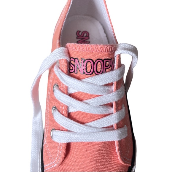 Peanuts Snoopy You Are So Loved Low Top Sneakers Peach Pink Size 10 - Picture 6 of 9